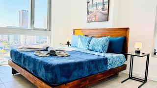 Heart of downtown Miami 2 Bed POOL & GYM - 9