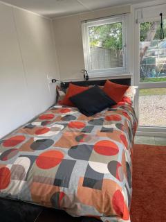 Snug as a Bug at Foxcroft Drive - 3
