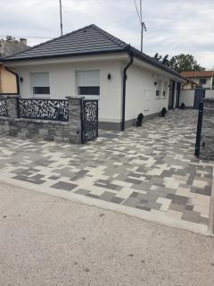 Sárga Muskátli Apartman - 0