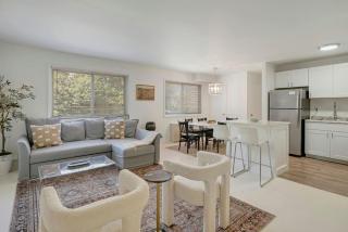 2BR Dual King Suite 5 min to DCA free parking - 8