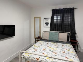 Cozy Home near airport ADRESS 7036 NW 19th Avenue - 7