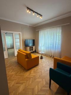 Charm Suites & Apartments - 1