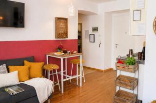 Goldener Herbst in Meran - "Studio Anna" - ideal für Paare - private Terrasse - Meran Zentrum - Bahnhof 4 Min - Privatparkplatz - Altstadt & Restaurants zu Fuß - Südtirol Guest Pass inklusive - 1