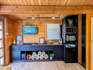 Log Cabin - 4
