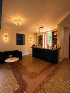 Experience a winery lifestyle 4 to 14 people - 8