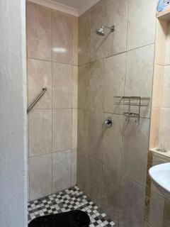 Inyati Guest House - 3