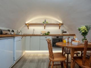 Tuckenhay, 4 Castle Cottage- Fcn - 1
