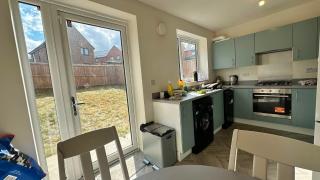 Sheffield Charm - Cozy 2 Bedroom House - 2