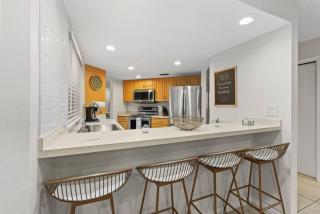 Oasis in Seminole with heated pool - 1