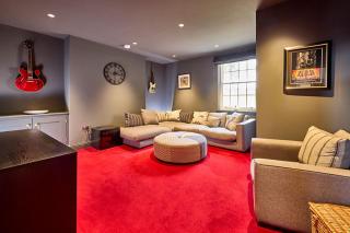 Beautiful farm house with dedicated sitting and media room for guest's use - 1