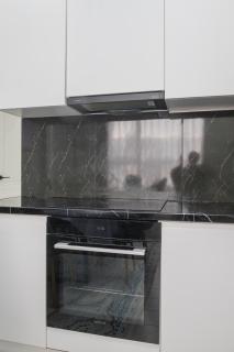 Амир возле ТРЦ MEGA с 6 спальными местами - 1