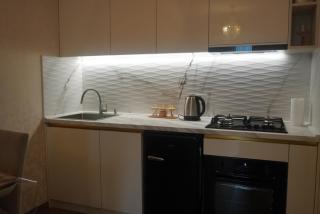One-Bedroom Apartment 220 with City View - 4