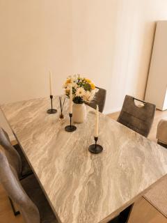 Cozy Belvedere Apartment - 5