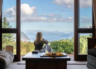 Muirs Reef Lodge - Private Accommodation in Kinloch - 0