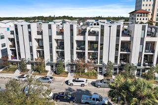 Paradise Living in Uptown Sarasota - 6
