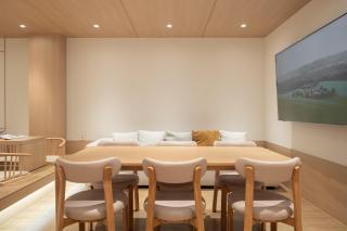 Group rental for 14 people - Cypress sauna & 2 jacuzzis - 3 minutes from Busan Station - 4
