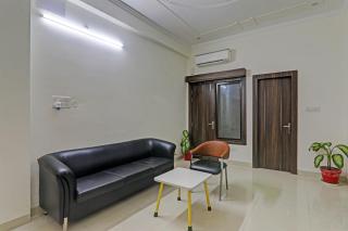 Hotel O Gulmohar Inn - 1