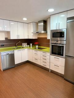APARTBEACH EUROPEOS JUNTO PLAYA CLIMATIZADO CON GRAN TERRAZA y MUY LUMINOSO - 5