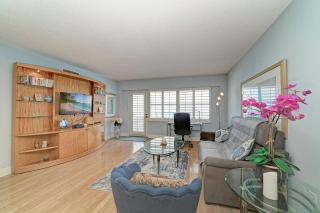Cozy 1BR condo with a million dollars view - 6