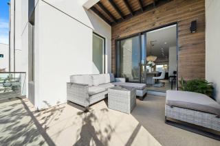Paradise Living in Uptown Sarasota - 8