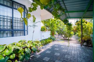 The Island House Homestay - 8