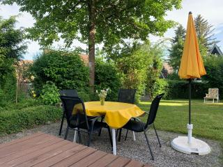 Cozy non-smoking cottage with mountain view and garden - 0