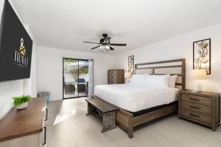 NEW Alta Mesa Retreat Pool Games & More Sleeps 10 - 9