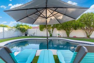 NEW Alta Mesa Retreat Pool Games & More Sleeps 10 - 7