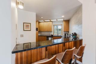 Multi-level home with private hot tub decks and SHARC passes provided - 2