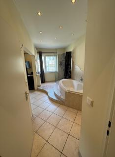 Cologne Apartments, direkt am Dom Zentrum 3 Zimmer Studio 46 qm - Colónia - 2
