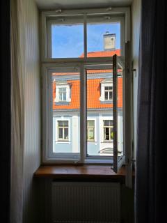 Old Town Casa Donna Cozy Five Bedroom Apartment with Stunning Old Town Views-Steps from Dome Square and Presidential Castle-Friends & Family stay - 3
