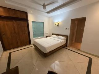 Queens Homestay - 7