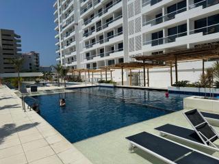 Suite con Jacuzzi y vista al mar piso 14 hermosa vista - 8