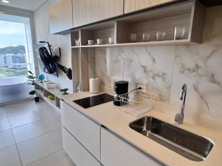 Suite con Jacuzzi y vista al mar piso 14 hermosa vista - 1