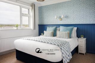 Coastal Way Lodge - near Cliffs of Moher - 3