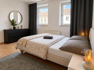 Sunny 3-room flat for 8 near U1 Vorgartenstraße - 8