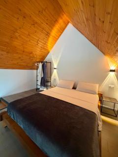 Sky Chalet - 4