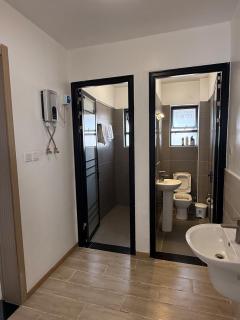 Two Bedroom all ensuite apartment in Lower Kabete - 1