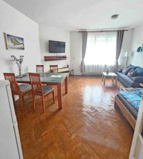 Downtown room - 3