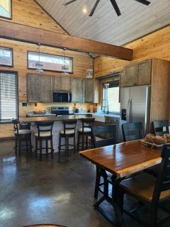 The White Oak Cabin at Cabins of Wolf Pen Gap - 4