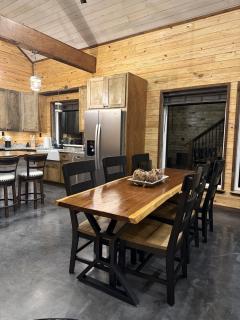 The White Oak Cabin at Cabins of Wolf Pen Gap - 2