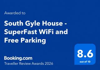 South Gyle House - SuperFast WiFi and Free Parking - 7 minutes from Edinburgh Airport - 9