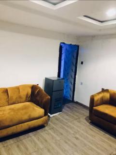 Lux Suites Apartment - 8