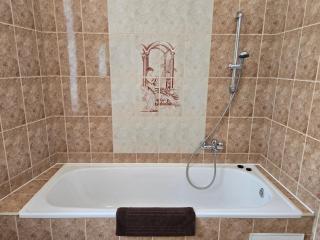 Old Town Casa Donna Cozy Five Bedroom Apartment with Stunning Old Town Views-Steps from Dome Square and Presidential Castle-Friends & Family stay - 5