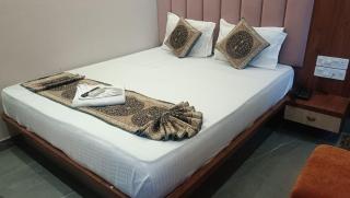 Hotel Radha Rani Palace - Near Sea Beach Puri & Temple - 2