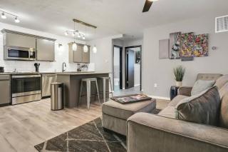 Beautiful Contemporary Suite #05 - 7