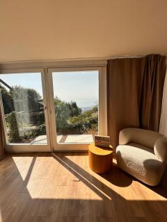 Chalet with stunning lake view - 2