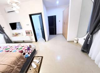Everest Apartment 10 Minutes From The Airport - 2
