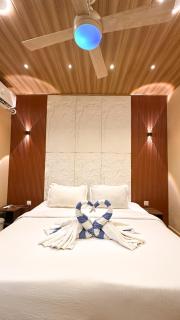 Stay Anora - 3