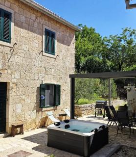 Old Stone House - 8